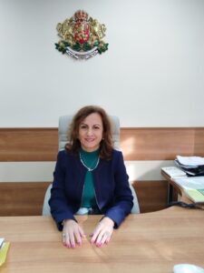 Петя Петрова